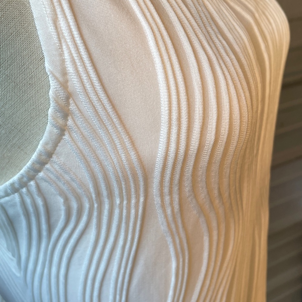 The Water Ripple Textured Cami Dress - Picture 7 of 7